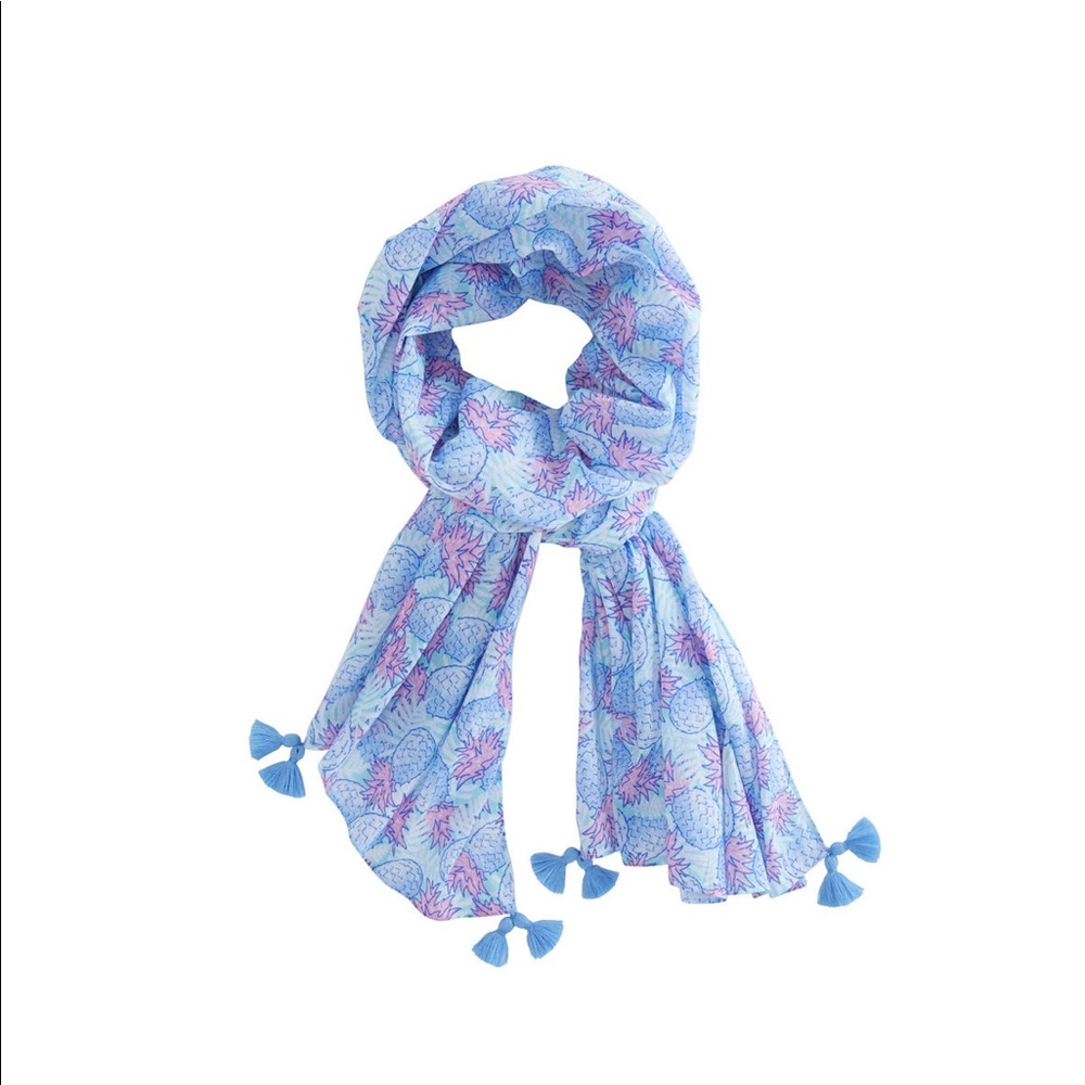 Vineyard Vines Pineapple Chappy Scarf